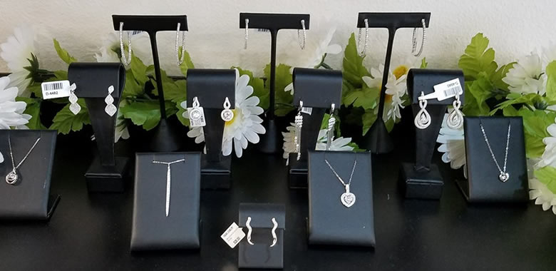 affordable jewelry gifts fagan diamond jewelers